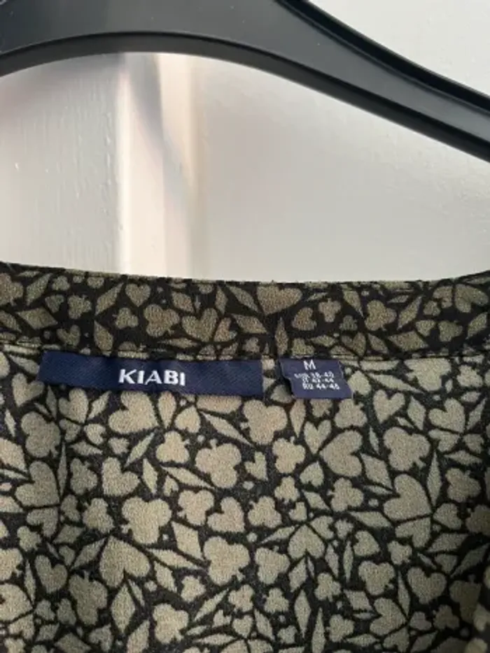 Blouse légère couleur kaki foncé Kiabi T38 très bon état - photo numéro 3
