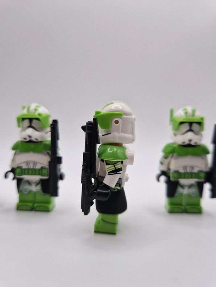 Figurines type lego 4 clones vert star wars - photo numéro 3