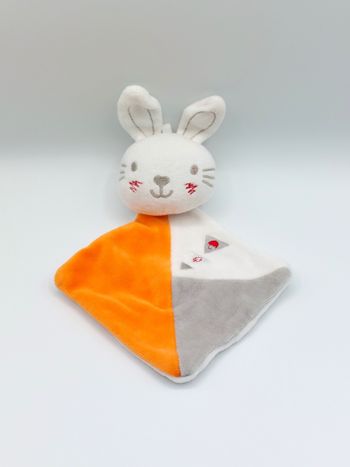 Doudou plat lapin blanc mouchoir gris orange SIPLEC LECLERC feuille champignon sos doudou