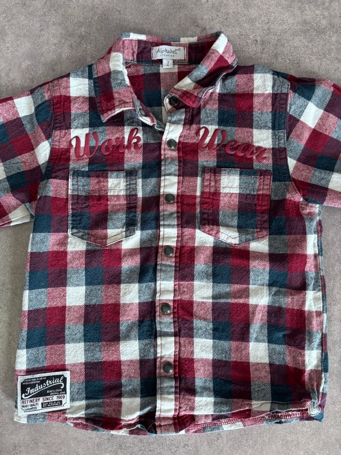 Chemise à carreaux 3 ans - photo numéro 2