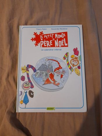 Le petit monde de père noel