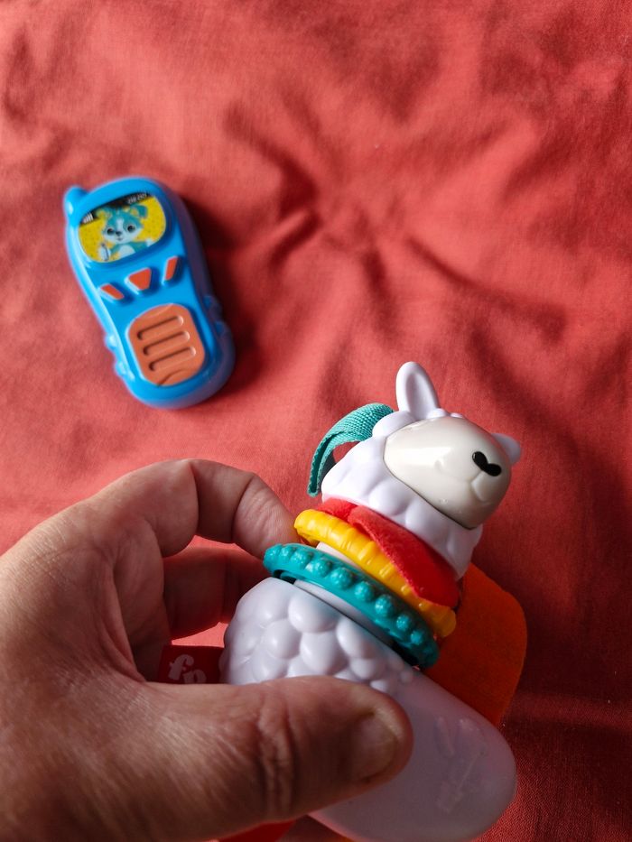 Jouets d'éveil Lama clic clac et Phone - photo numéro 3
