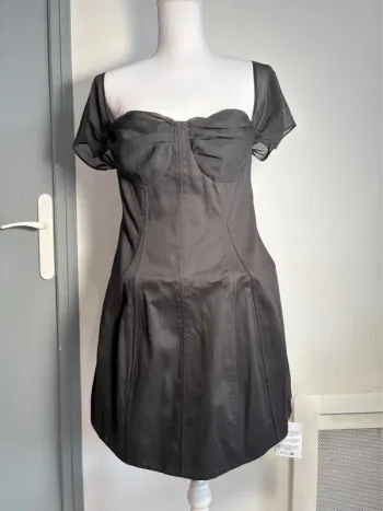 Robes noir ballon asos 40