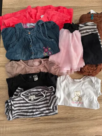 Lot fille 12 mois