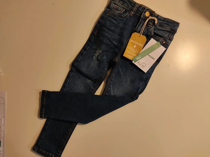 Jean slim taille 3 ans