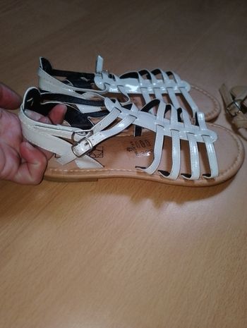 Sandalettes 34 neuve Blanche