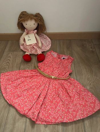 Robe dos nu, 3 ans