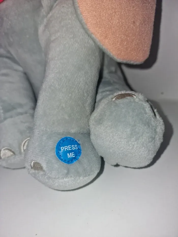 Peluche musicale Dumbo - photo numéro 2