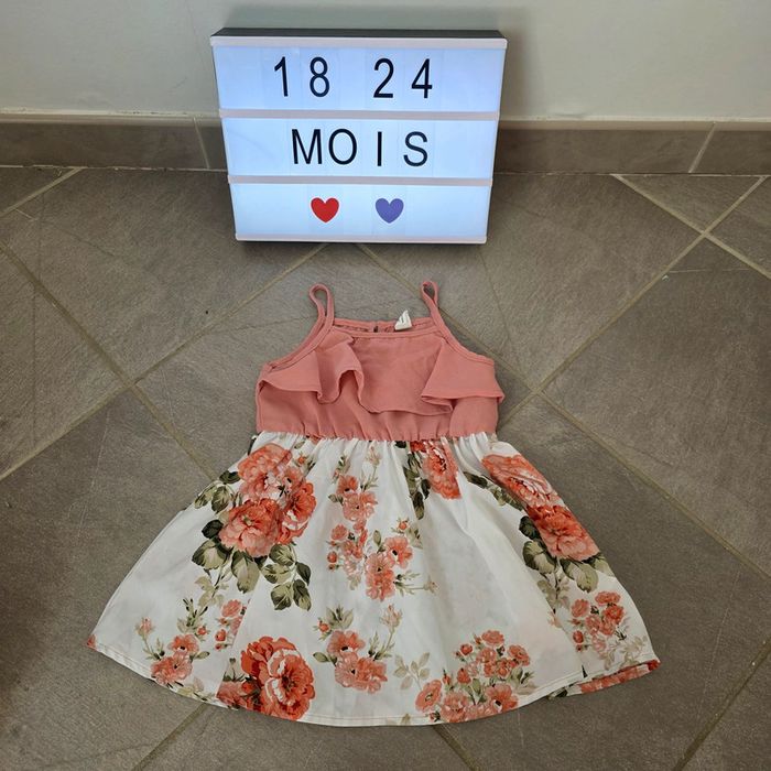 Robe fleurie 18 - 24 mois