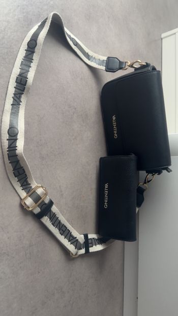 sac et portefeuille valentino