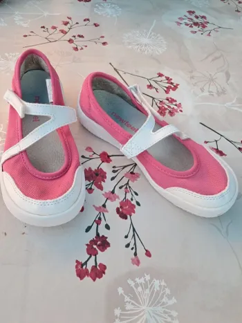 Jolies, confortables et pratiques sandales à scratch roses - T32 - Newfeel Oxylane