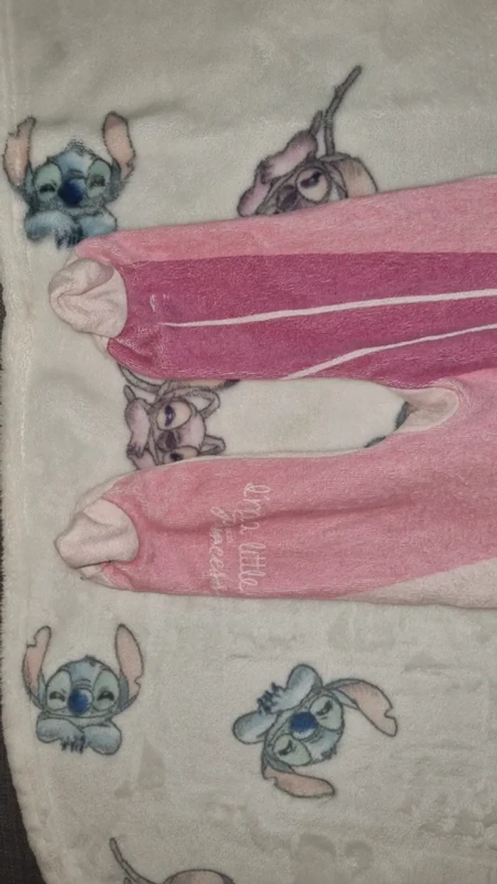 Pyjama princesse 6 mois en bon état - photo numéro 5