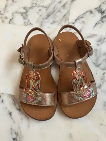 Sandales Plagette Papillon doré Pom d’api
