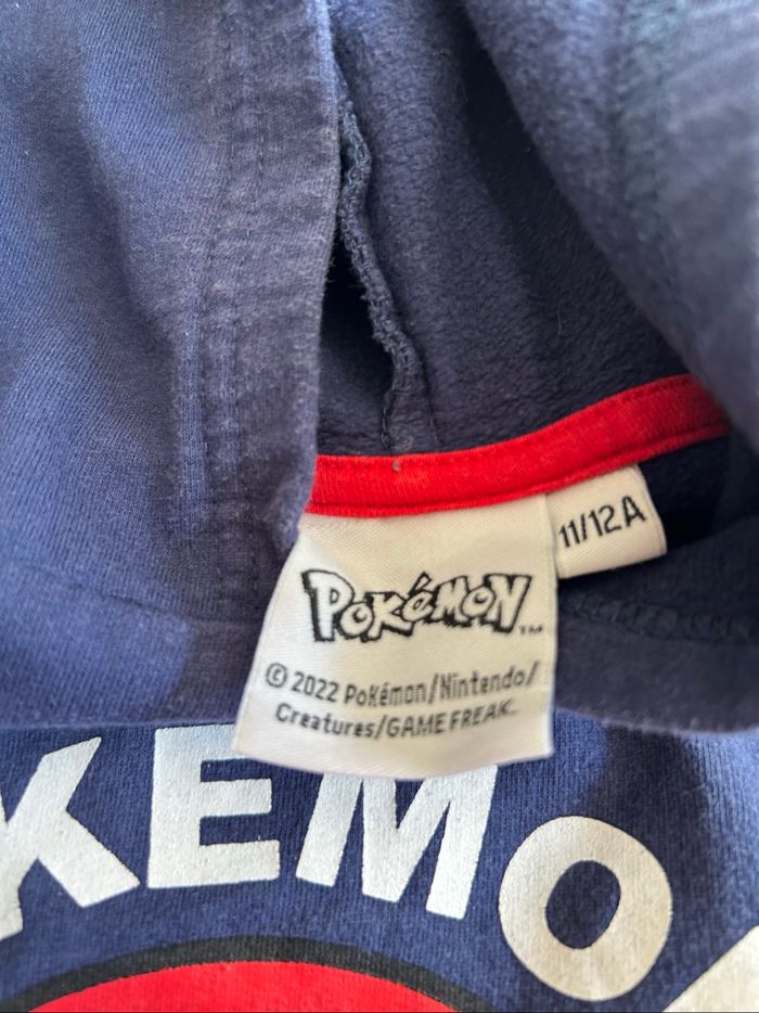 Pull à capuche et poche ventrale Pokémon 11 ans / 12 ans - photo numéro 4