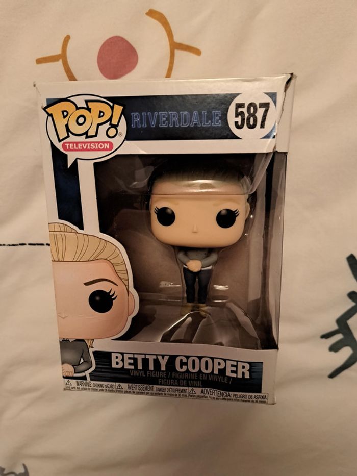 Figurine Funko Pop Betty Cooper (Serie Riverdale) - photo numéro 8