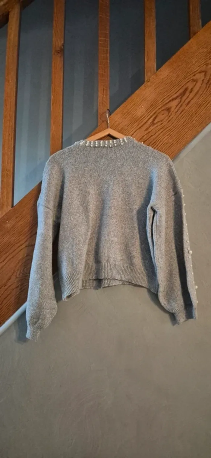 Pull avec perles - photo numéro 3
