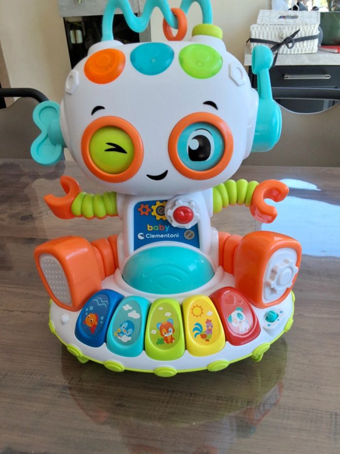 Robot éducatif - photo numéro 2
