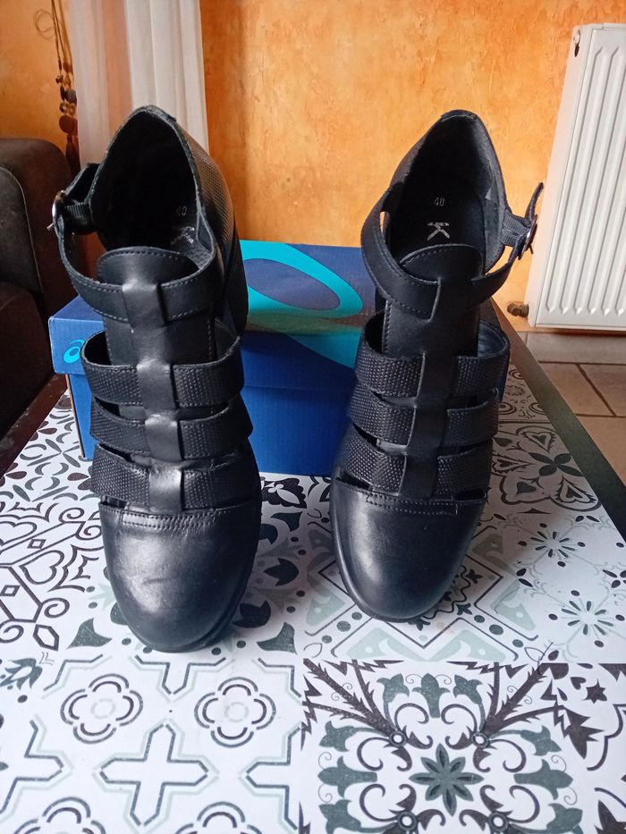 Chaussures femme - photo numéro 3
