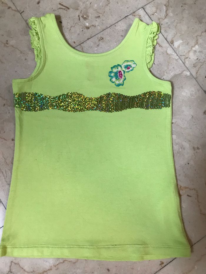 Débardeur vert amande 8 ans