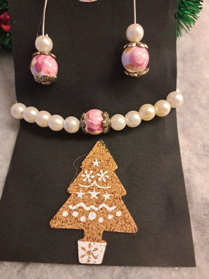 Boucles d'oreilles pendante avec bracelet rose et blanc - photo numéro 5