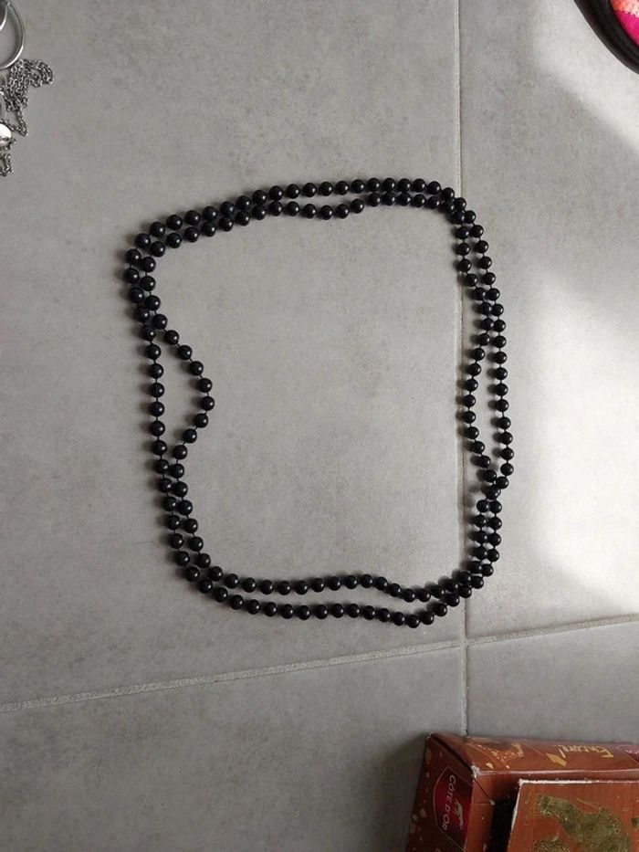 Collier perle noir