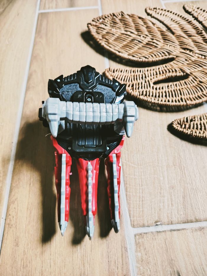 🙅Power rangers dino fury dino Knight morpher/ griffe Non électronique - photo numéro 6