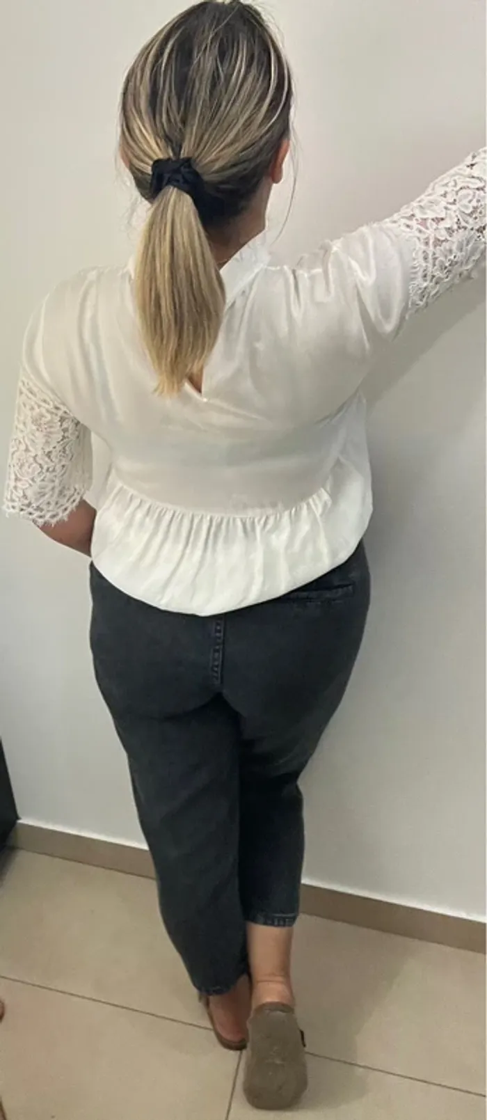 Blouse Sandro blanche avec dentelle Taille 38 - photo numéro 7