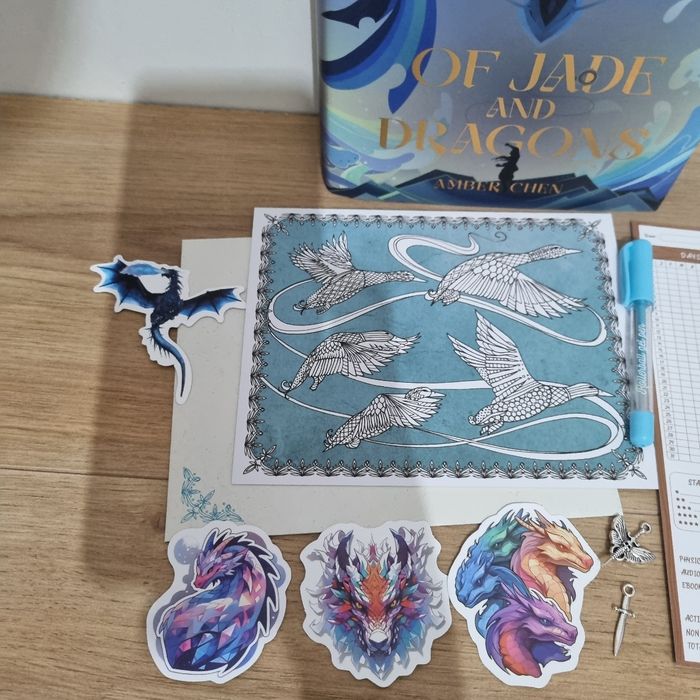 Owlcrate jade and dragon signed + Goodies - photo numéro 3