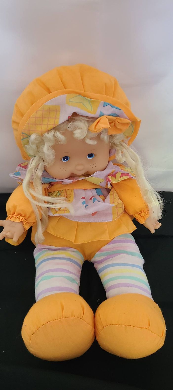 Poupée orange fleurs nattes blondes SIPLEC - photo numéro 3