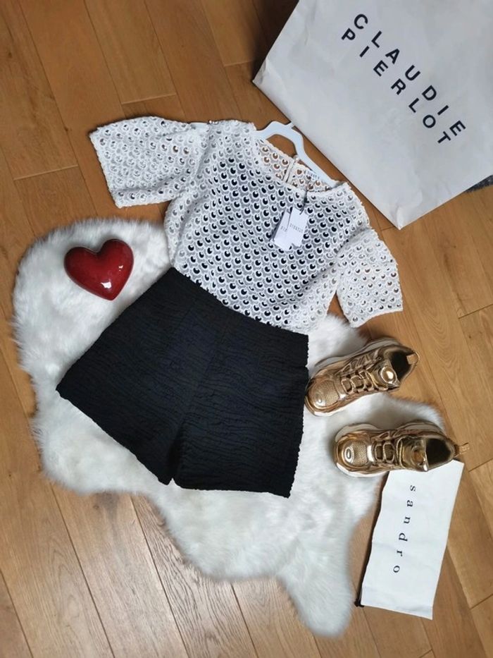 😍 Magnifique T-shirt ajourée en dentelle Blanche | Claudie Pierlot | Taille 38 😍 - photo numéro 2