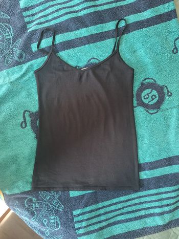 Petit top noir taille 34 / 36 Promod