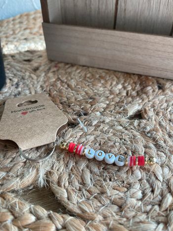 Porte clé perles lettres