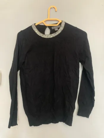 Pull fin Primark, taille XS, noir, col rond avec strass