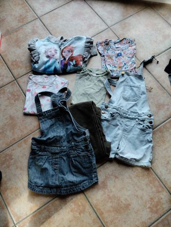 lot de 7 articles fille 8 ans