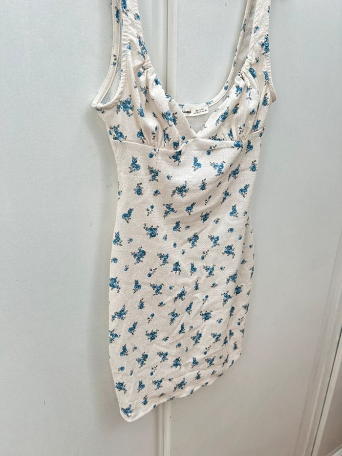 Robe courte beige et bleu à fleurs - pull & bear taille s - photo numéro 3