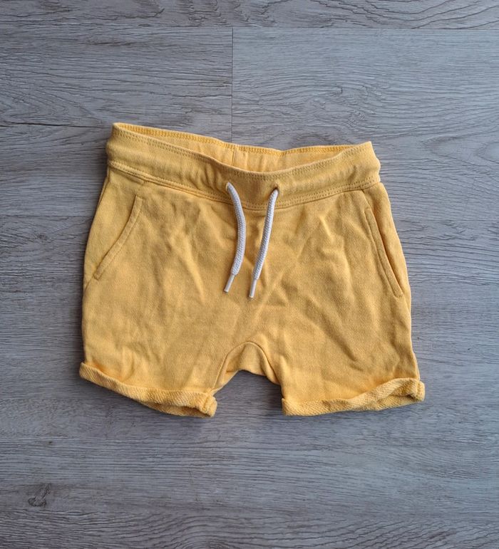 Short garçon 4-6 mois
