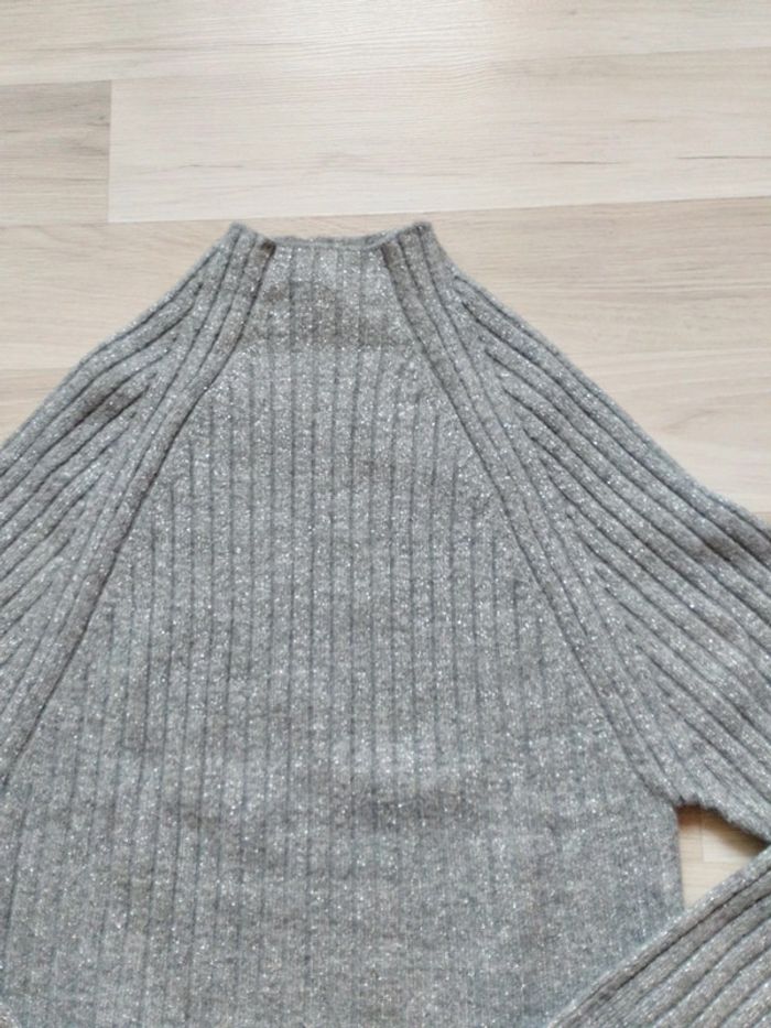 Pull brillant col montant - photo numéro 2