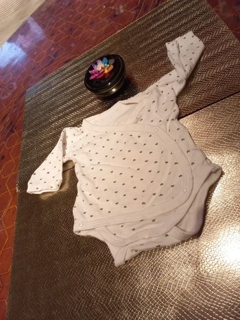 Joli body naissance à cœurs