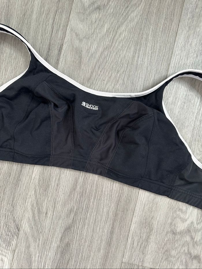 Brassière de sport noire et blanche Shock Absorber 90D - photo numéro 4