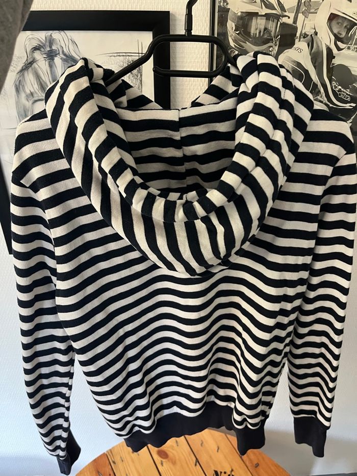 Sweat à capuche - photo numéro 4