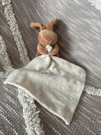 Peluche doudou mouchoir 17cm babynat Lapin marron et beige très bon état