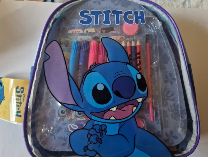 Sac à dos avec set de papeterie Stitch
