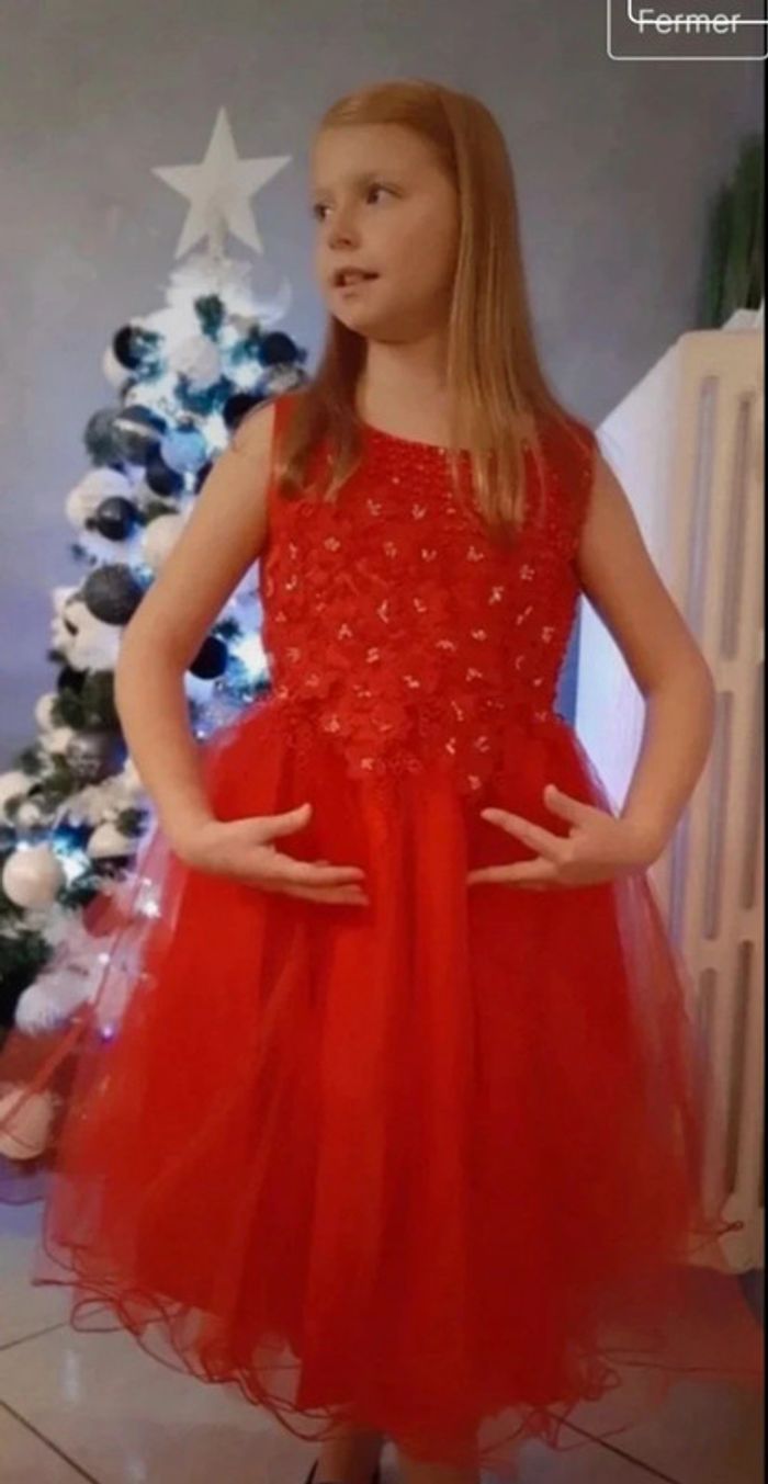Robe rouge fêtes neuve 2 ans - photo numéro 5