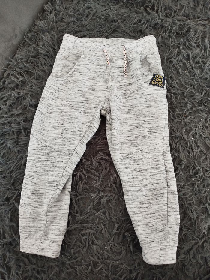 Jogging Gémo taille 3 ans