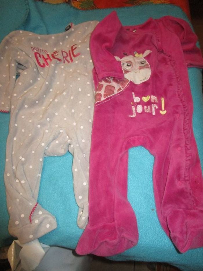 2 babygros 9 mois