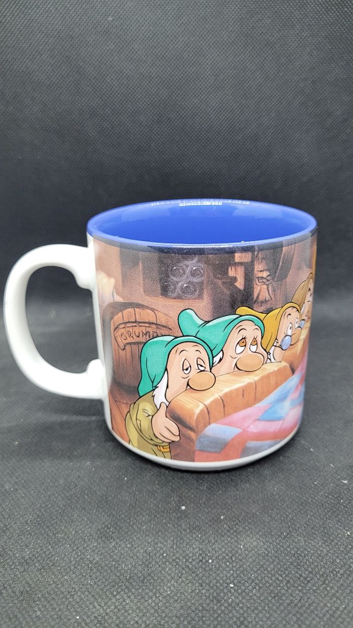 Mug scène Blanche-Neige  - Disney Classic - photo numéro 4
