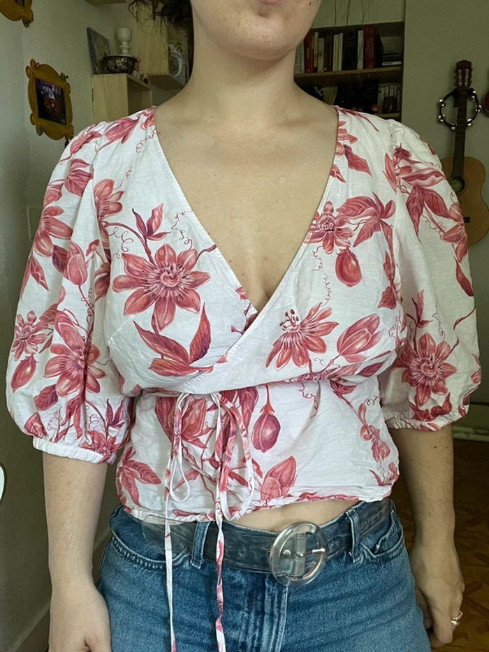 Chemisier croisé manches bouffantes rose et blanc H&M 36