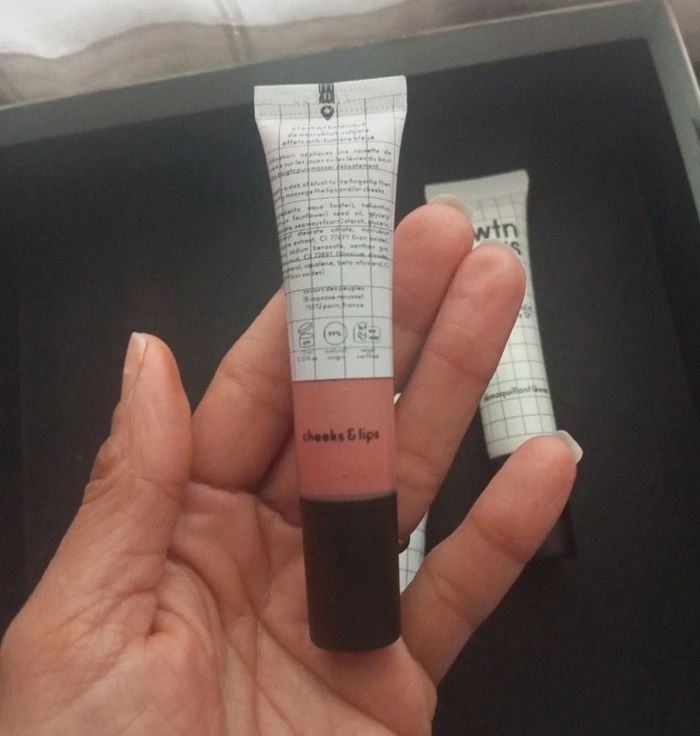 Lot de maquillage - photo numéro 3