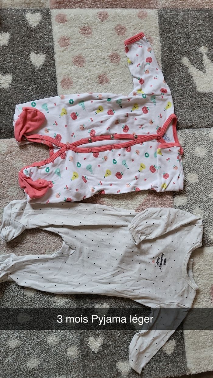Pyjama 3 mois - photo numéro 4