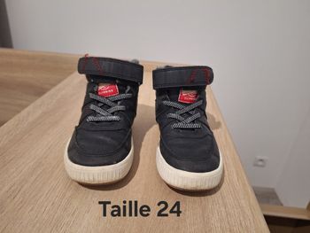 Bottines fourrées Taille 24